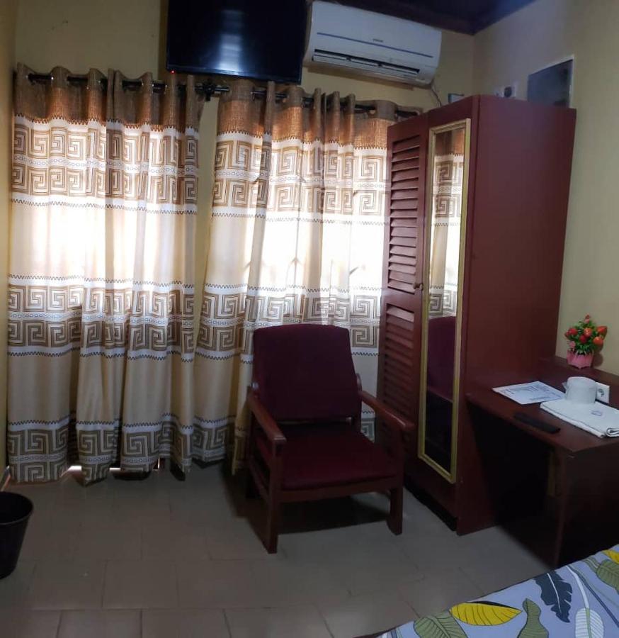 Britannia Hôtel Cmr Yaoundé Exterior foto